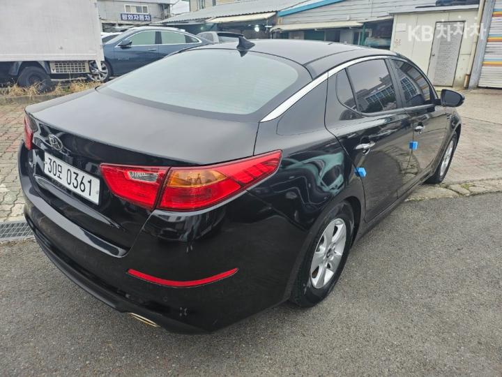 Kia K5 LPI Luxury Economy Type 5