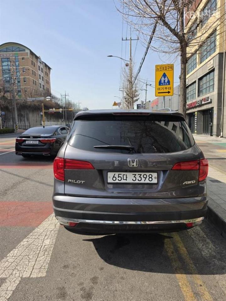 Honda Pilot 3.5 V6 4WD Base Type 6