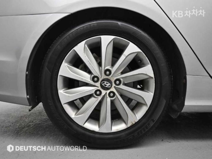 Hyundai Sonata The LPI Modern 6