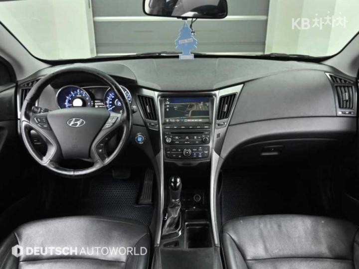 Hyundai Sonata The LPI Modern 8