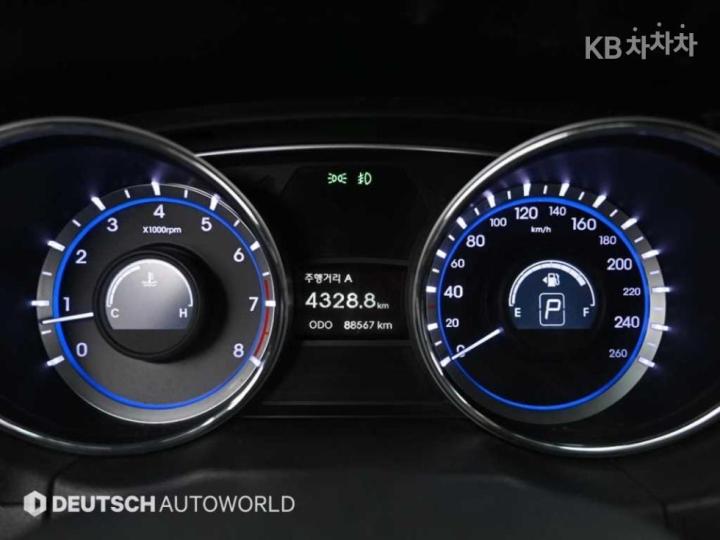 Hyundai Sonata The LPI Modern 9