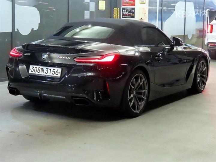 BMW Z4 M40i 5