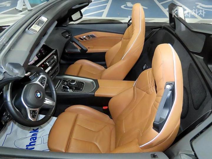 BMW Z4 M40i 10