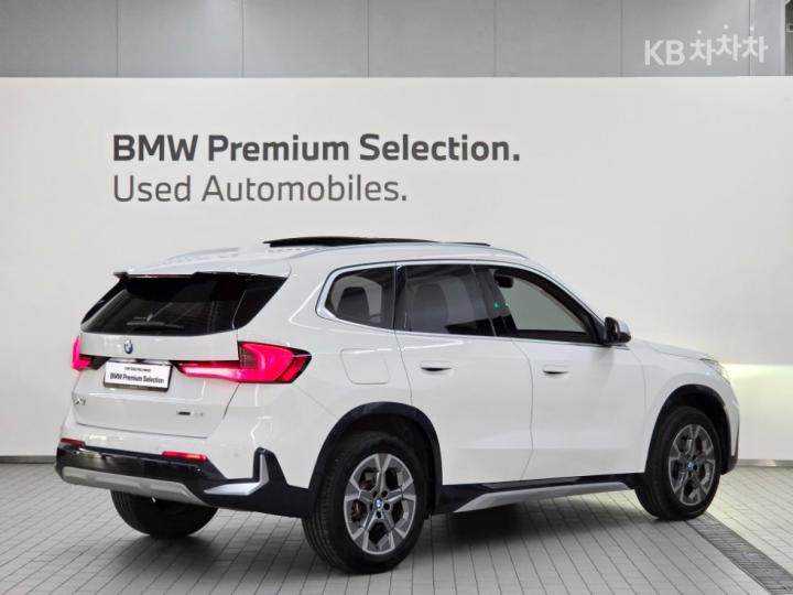 BMW X1 U11 xDrive20i xLine 5