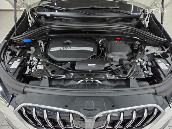 BMW X1 U11 xDrive20i xLine 7