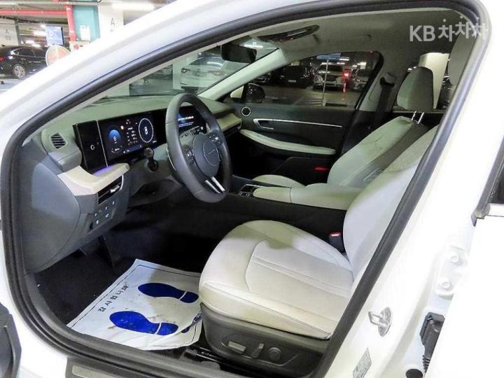 Hyundai Sonata The Edge DN8 1.6 Turbo Inspiration 7