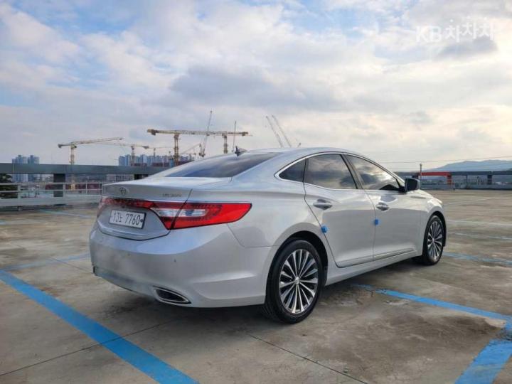 Hyundai Grandeur HG HG300 Exclusive 6