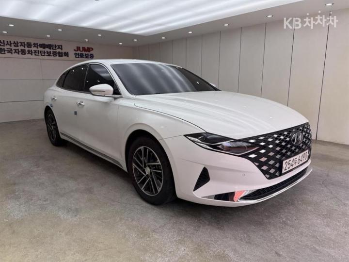 Hyundai Grandeur LPi 3.0 Premium 3