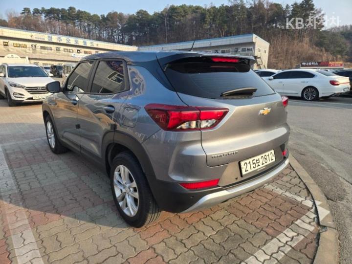 Chevrolet Trailblazer 1.2 Gasoline 2WD LT 5