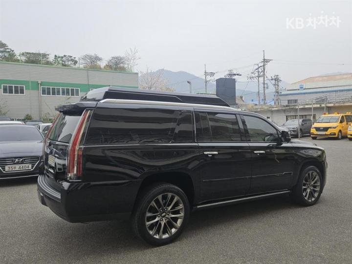 Cadillac Escalade 6.2 V8 ESV 7