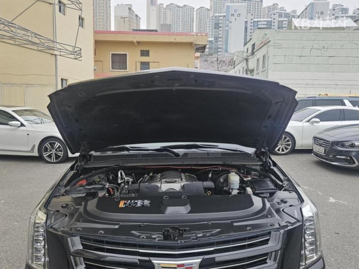 Cadillac Escalade 6.2 V8 ESV 8