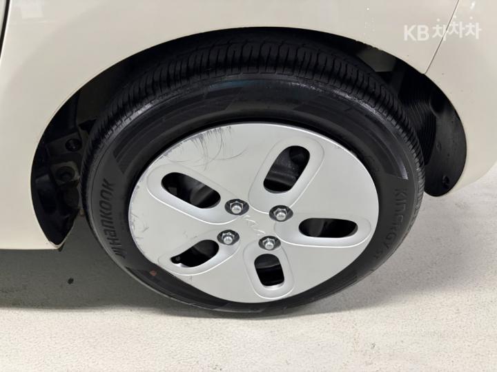 Kia Ray 1.0 Gasoline Standard 8