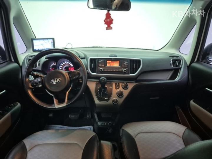 Kia Ray 1.0 Gasoline Trendy 8