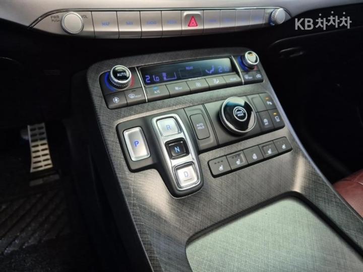 Hyundai Palisade 2.2 Diesel Prestige 9
