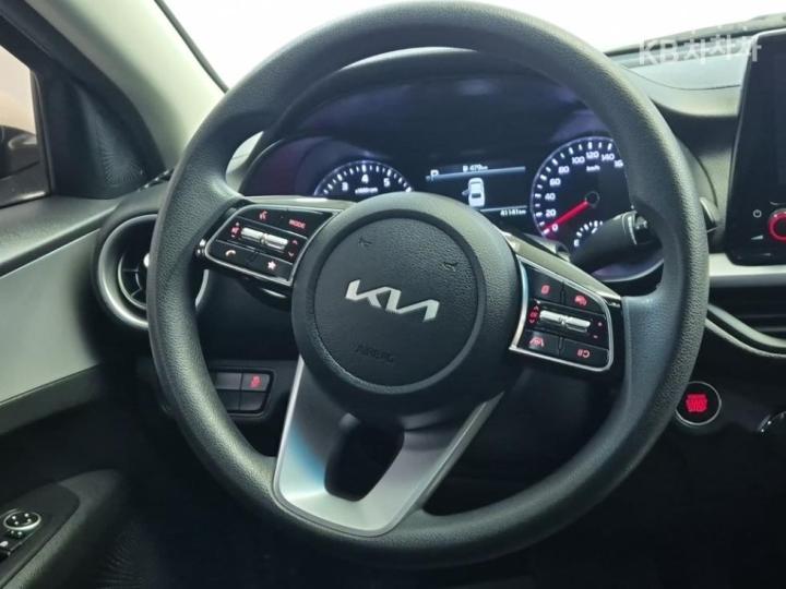 Kia K3 BD 1.6 Gasoline Trendy 10