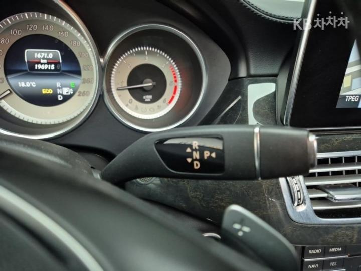 Mercedes-Benz CLS-Class W218 CLS250 CDI BlueTEC 4 Matic W218 9