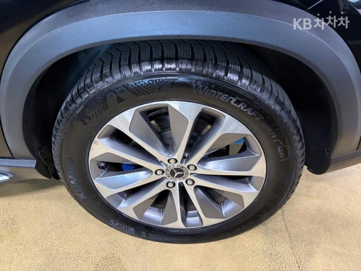 Mercedes-Benz GLE-Class V167 300d 4Matic 8