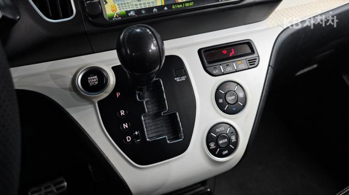 Kia Ray 1.0 Bi-Fuel Prestige 10