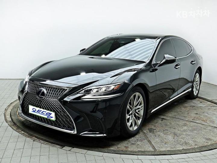 Lexus LS 500h AWD LUXURY 2