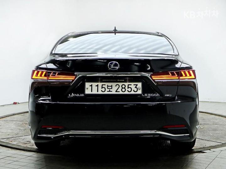 Lexus LS 500h AWD LUXURY 4