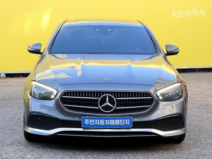 Mercedes-Benz E-Class W213 E250 Avantgarde