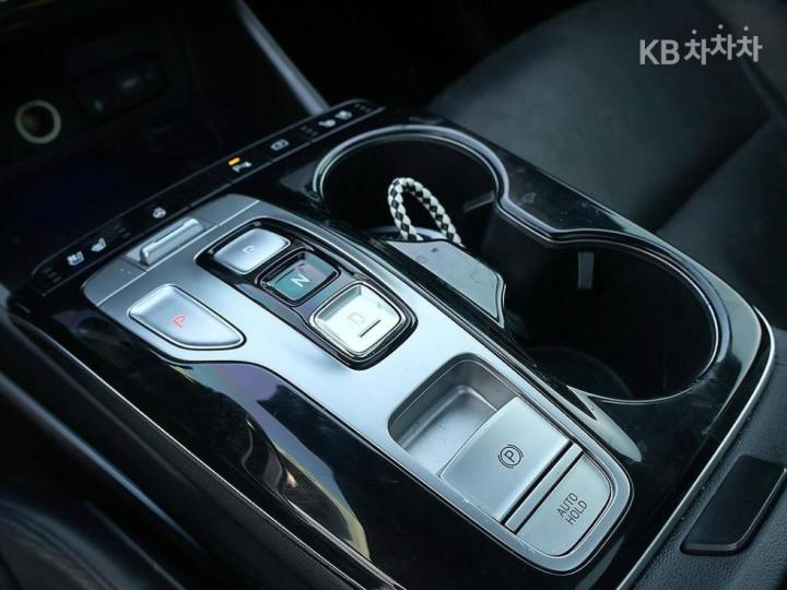 Hyundai Tucson The Hybrid NX4 1.6T HEV Inspiration 8