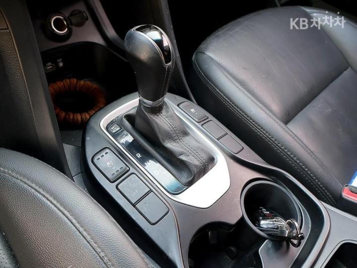 Hyundai Santa Fe The Prime Diesel R2.0 2WD Premium 8