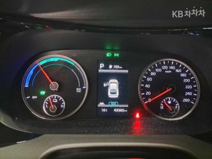 Kia K5 Hybrid 2.0 HEV Prestige 10