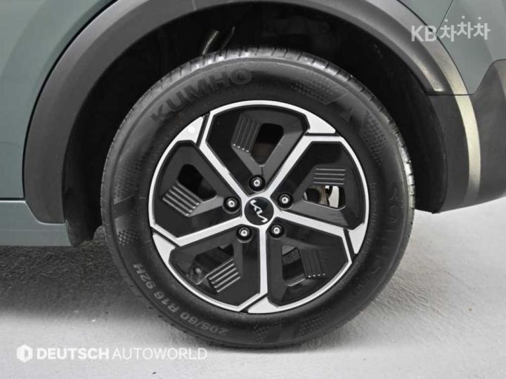 Kia Niro The 1.6 HEV Prestige 6