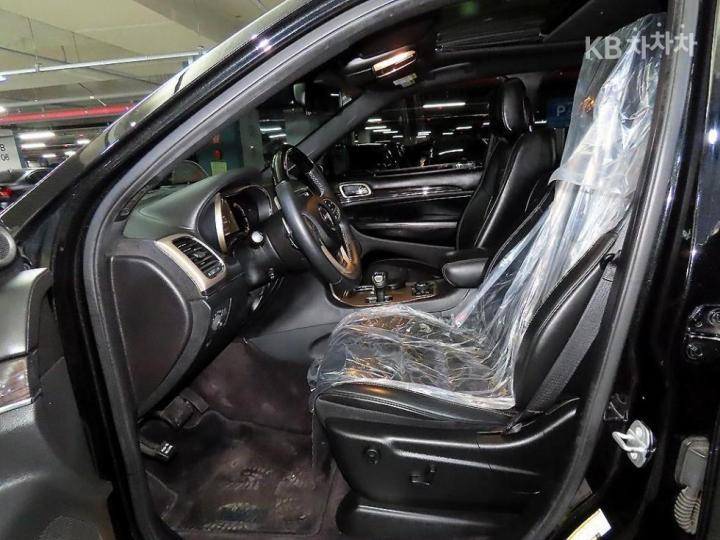 Jeep Cherokee Grand New 3.0 CRD Overland 7