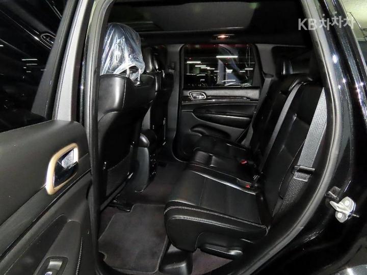 Jeep Cherokee Grand New 3.0 CRD Overland 8