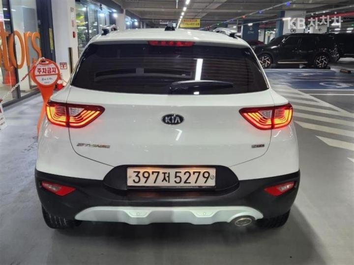 Kia Stonic Gasoline 1.0 T-GDi Prestige 5