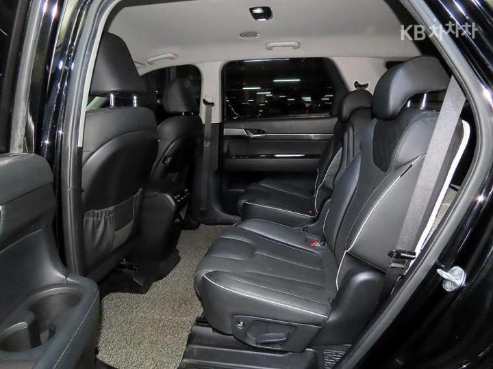 Hyundai Palisade 2.2 Diesel Prestige 8