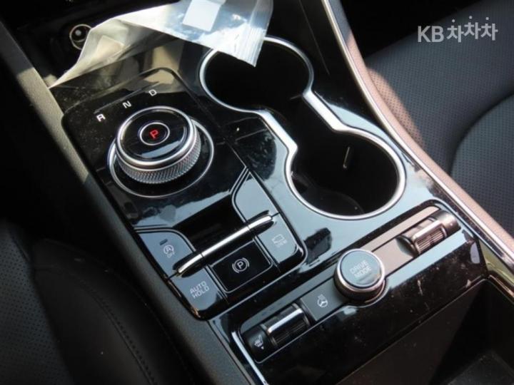 Kia K5 2.0 Gasoline Trendy 7