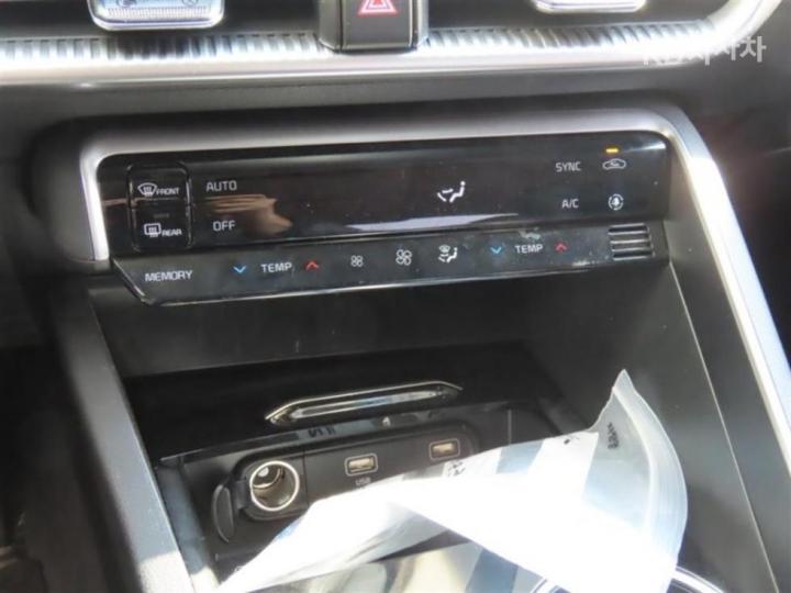 Kia K5 2.0 Gasoline Trendy 8