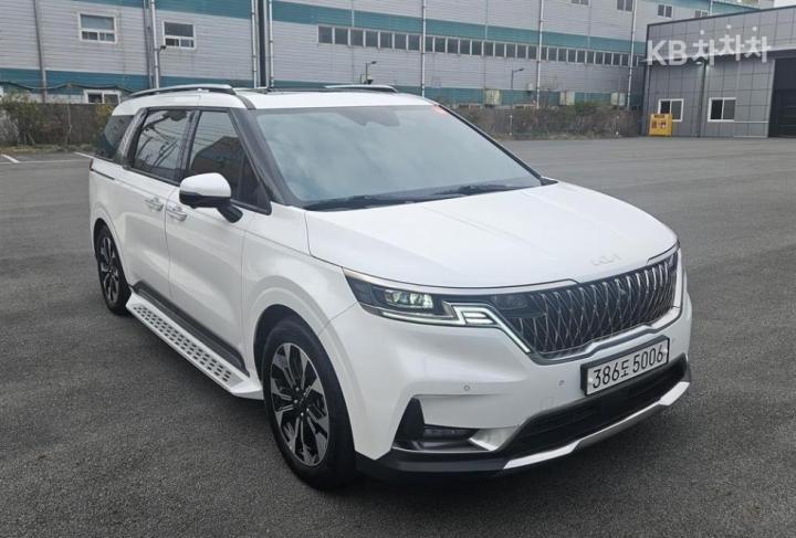 Kia Carnival G3.5 GDI Signature 4