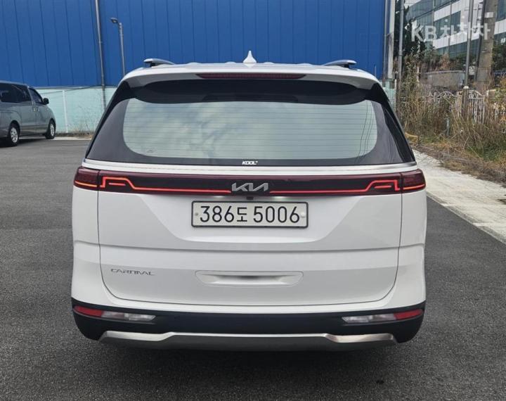 Kia Carnival G3.5 GDI Signature 5