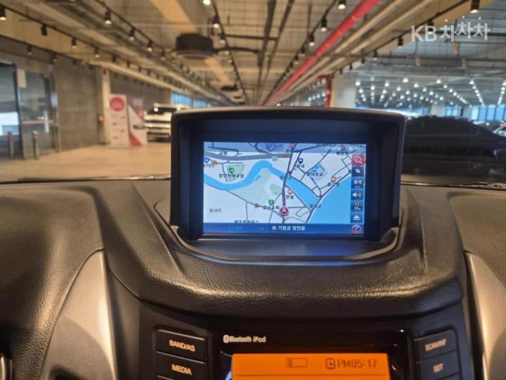 KG Mobility (Ssangyong) Korando New C 2.0 CVS 2WD Premium Type 7