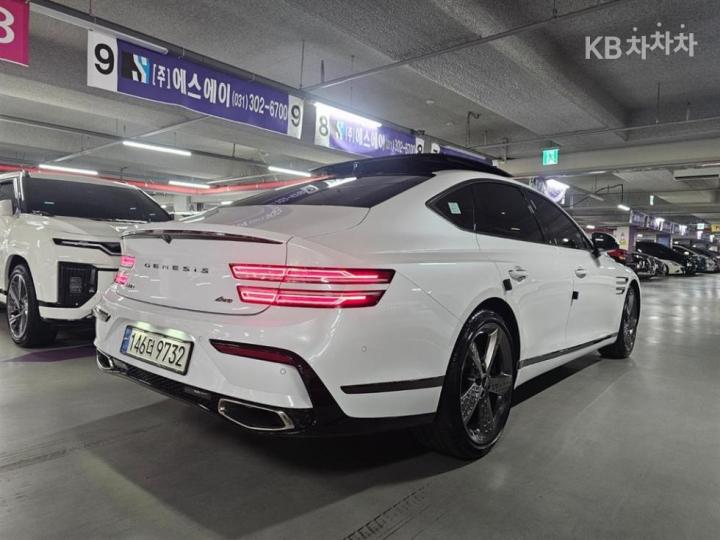 Genesis G80 RG3 2.5 T-GDi Sport Package AWD 5