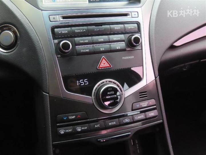 Hyundai Grandeur HG HG240 Modern Collection 8