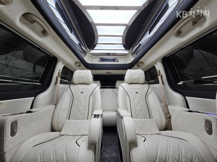 Kia Carnival High Limousine 3.3 Gasoline Noblesse Special 10