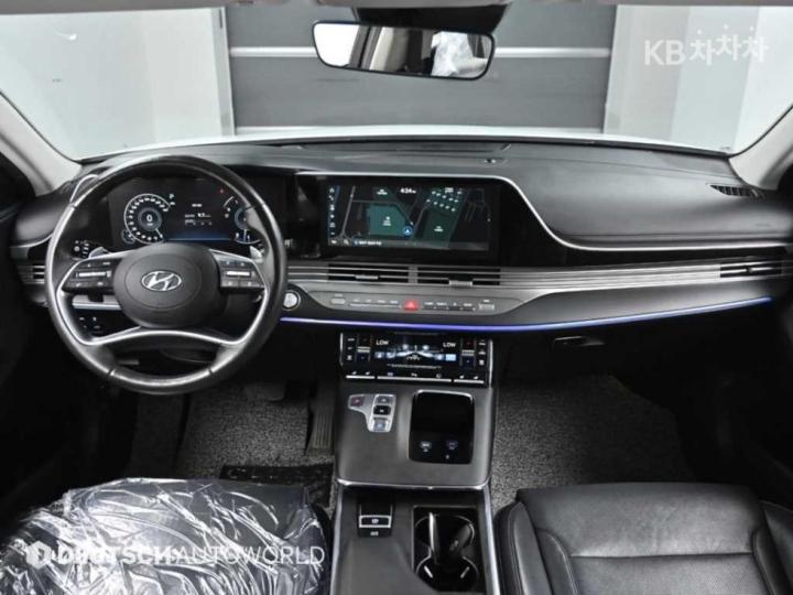 Hyundai Grandeur 2.5 Premium Choice 8