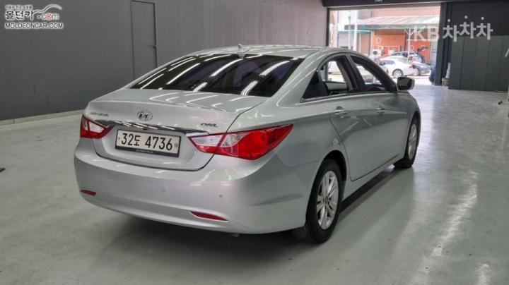 Hyundai Sonata YF CVVL Luxury 3