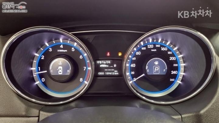 Hyundai Sonata YF CVVL Luxury 6