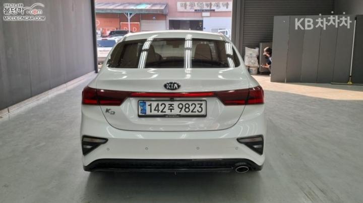 Kia K3 1.6 Gasoline Standard 5