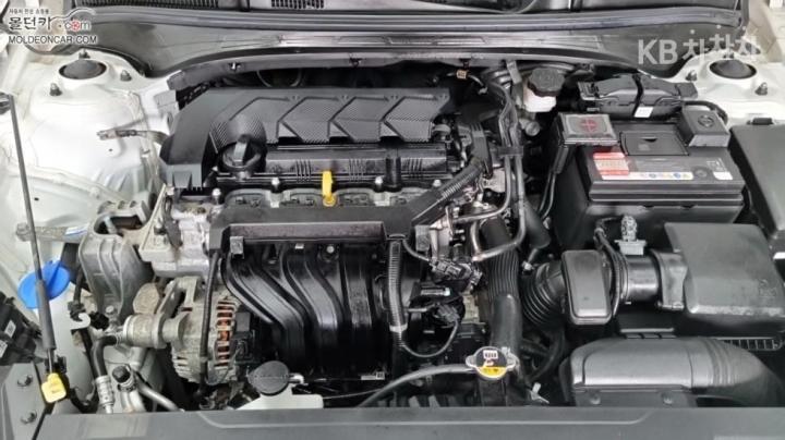 Kia K3 1.6 Gasoline Standard 9