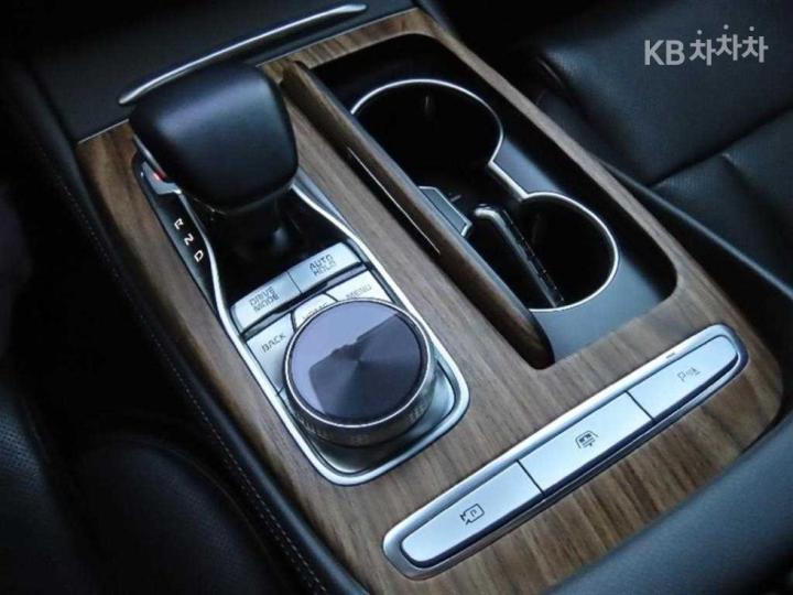 Kia K9 3.8 GDI AWD Masters 7