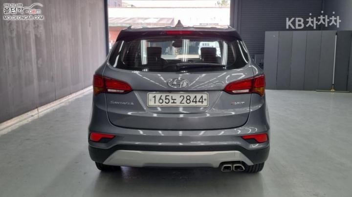 Hyundai Santa Fe The Prime Diesel R2.0 2WD Exclusive Base 5