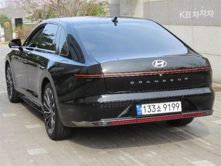 Hyundai Grandeur The 2.5 Gasoline 2WD Calligraphy 5