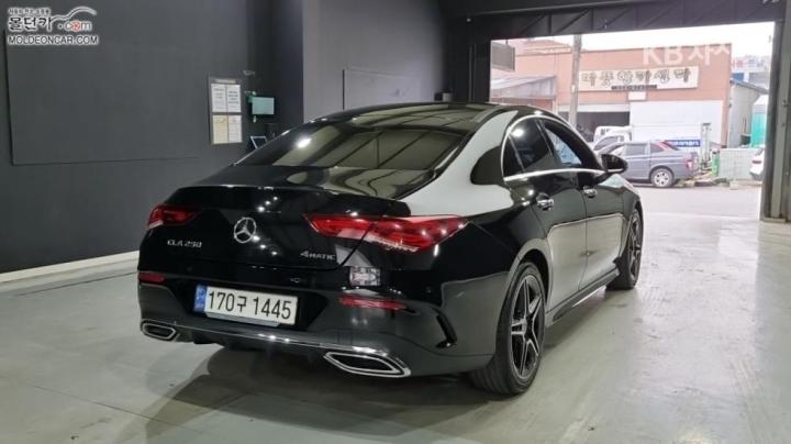 Mercedes-Benz CLA-Class C118 CLA250 4MATIC 3